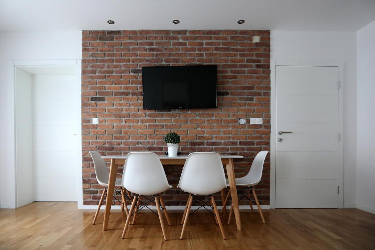 Home Apartmani I Sobe オシエク エクステリア 写真